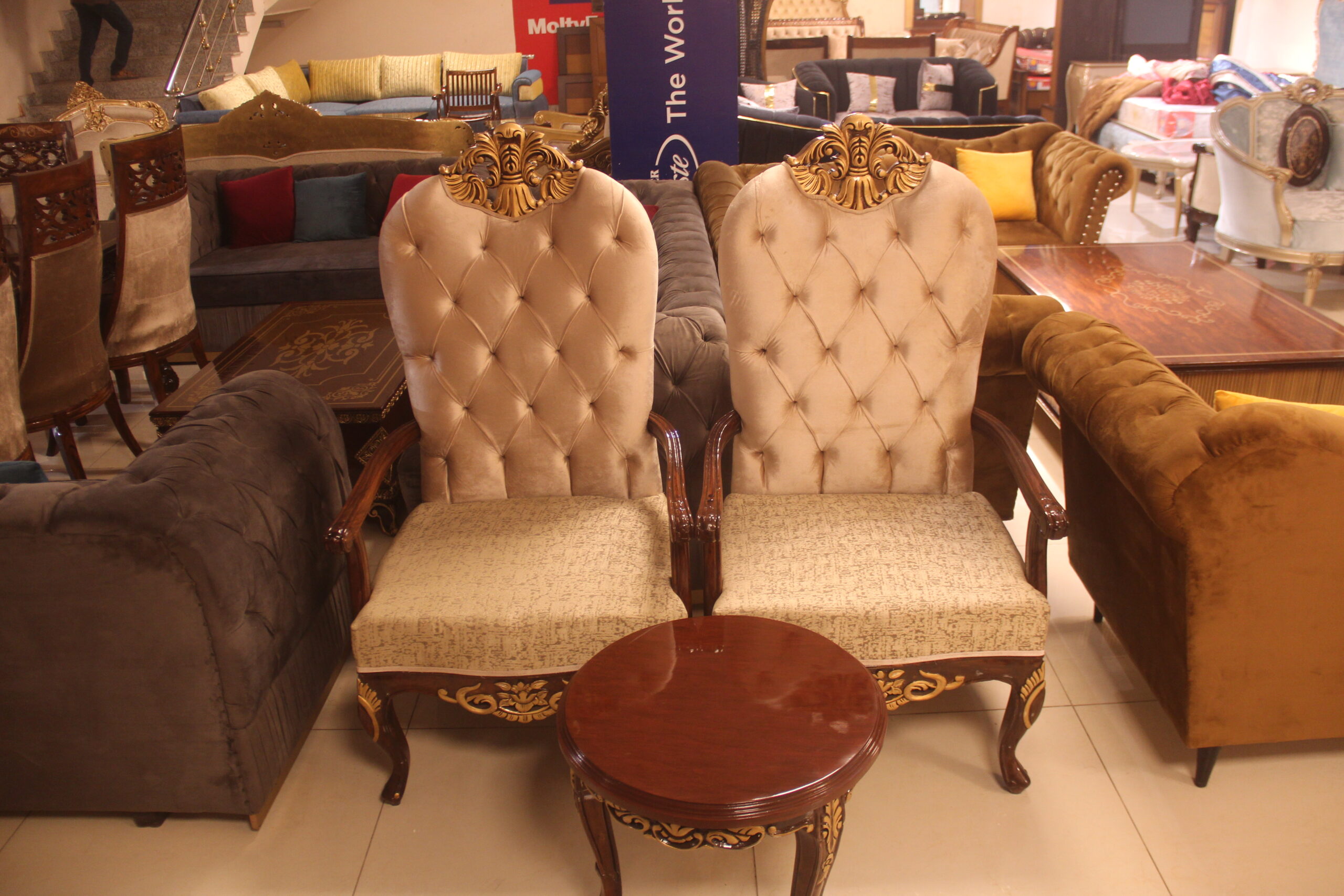 Modern Royal Chair Set - Image 3