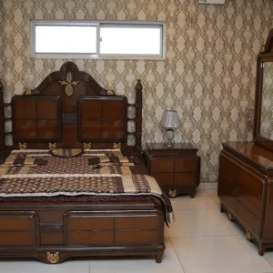 Royal Crest Bedroom Set