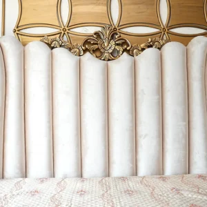 Imperial Crest Royale Bed Set